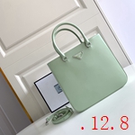 スーパーコピーブラダバッグ